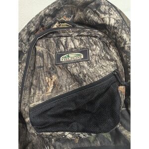 Fieldline Mossy Oak Camouflage Hunting Camping Hiking 17 X 13